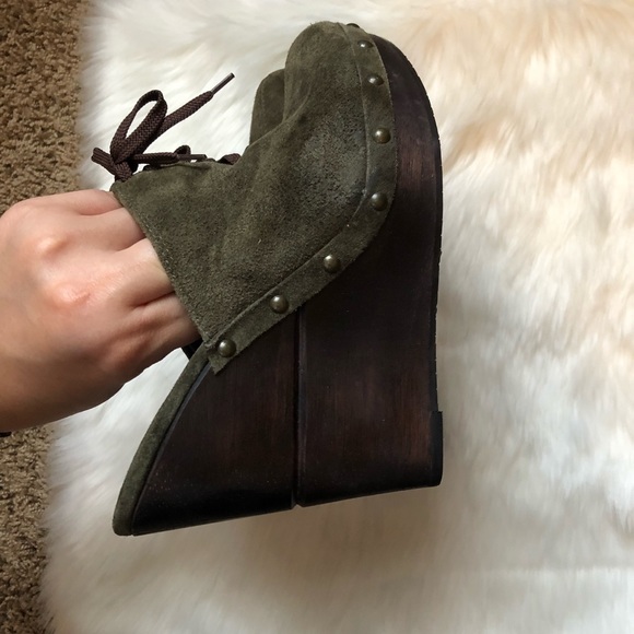 DIANE VON FURSTENBERG Green Suede Mules/Clogs - Picture 4 of 8